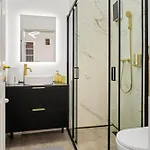 Villa Downtown Private Garden Free Park Bukarest