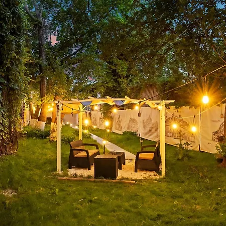 Downtown Private Garden & Garage For Parking Bucharest