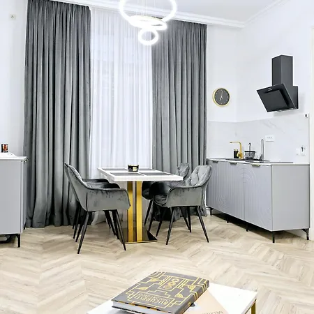 Villa Garden High Ceilings Free Parking *