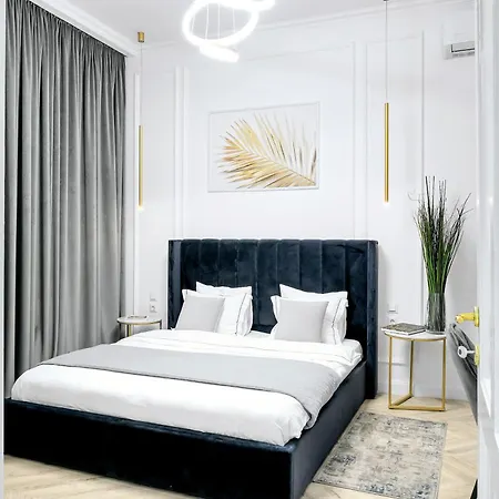 Villa Garden High Ceilings Free Parking