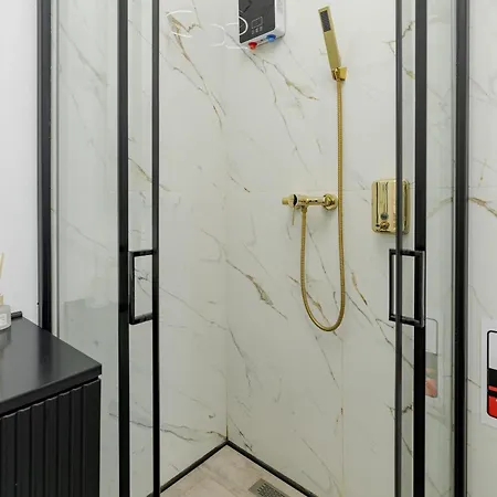 Villa For Rent With Garden - High Ceilings - Free Park -invoice At Request *