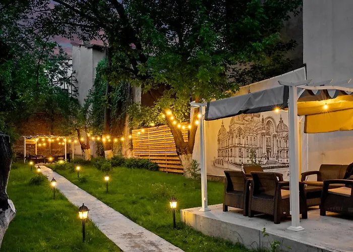 Villa Downtown Private Garden Free Park