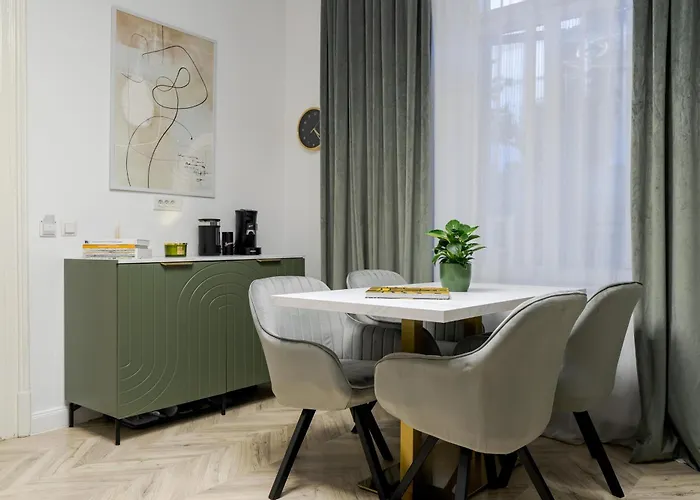 For Rent With Garden - High Ceilings - Free Park -invoice At Request ヴィラ *