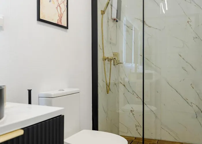 Vilă For Rent With Garden - High Ceilings - Free Park -invoice At Request