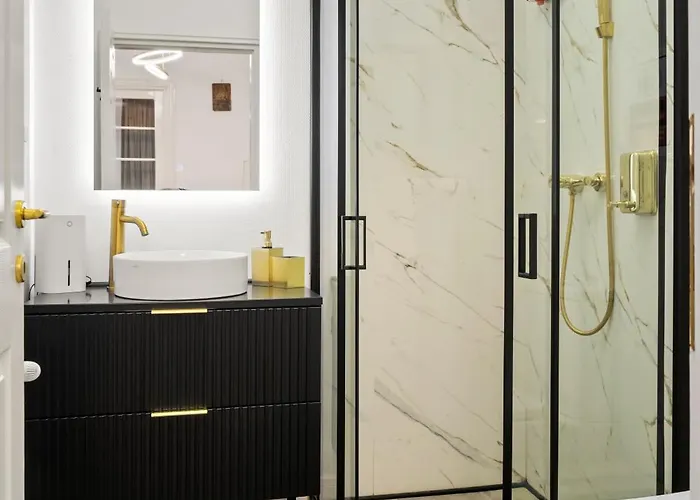 Vilă For Rent With Garden - High Ceilings - Free Park -invoice At Request Bucureşti