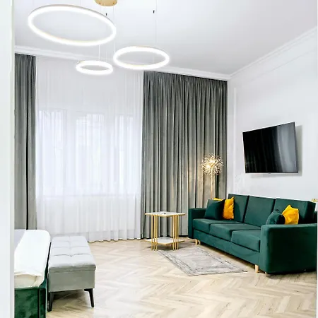 Garden High Ceilings Free Parking * בוקרשט