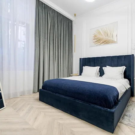 For Rent With Garden - High Ceilings - Free Park -invoice At Request Bucarest