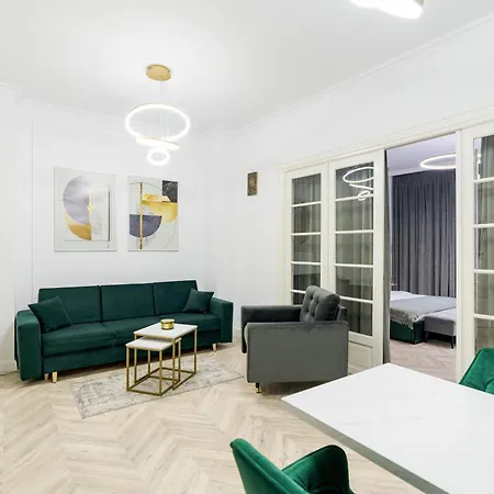 Vila For Rent With Garden - High Ceilings - Free Park -invoice At Request